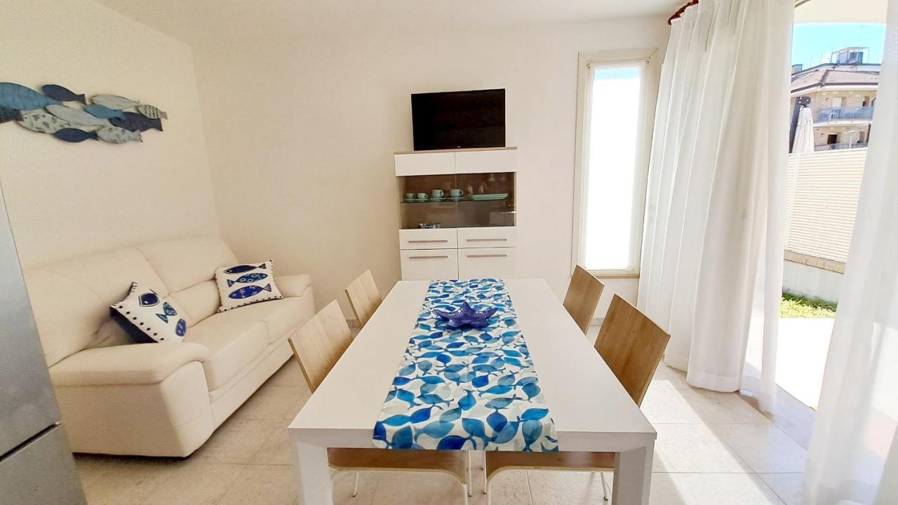 Villa Barbara Fra I Pini Lignano Sabbiadoro Luaran gambar